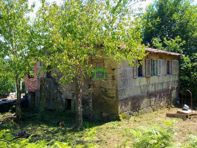 Casa en venta en Ourense, Galicia