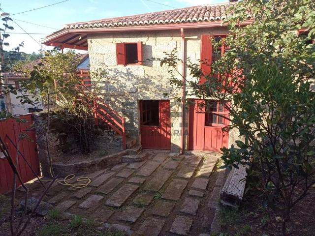 Casa en venta en Amoeiro
