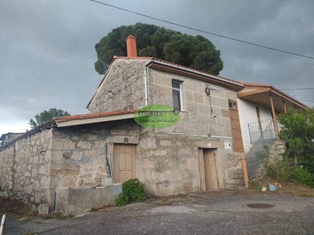 Casa en venta en Amoeiro