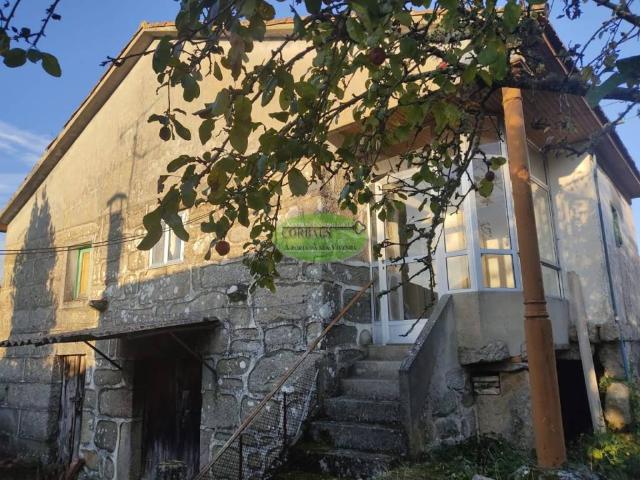 Casa en venta en Amoeiro