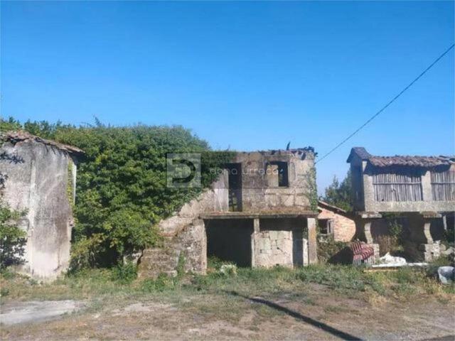 Casa en venta en Amoeiro