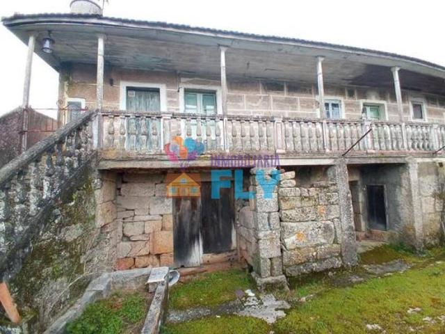 Casa en venta en Amoeiro, Ourense