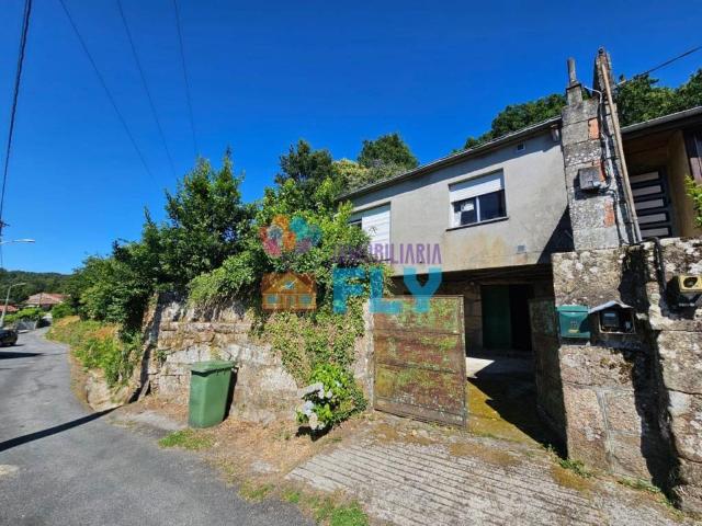 Casa en venta en Amoeiro