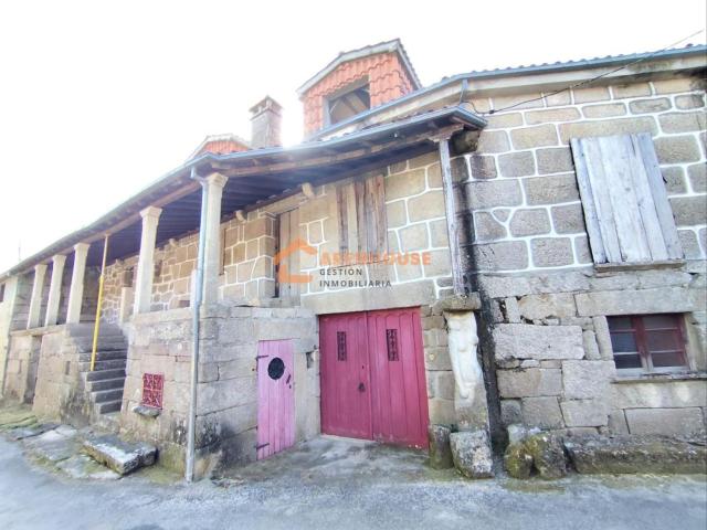 Casa en venta en Amoeiro, Souto