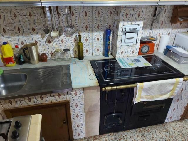 Casa en venta en Amoeiro, Ourense