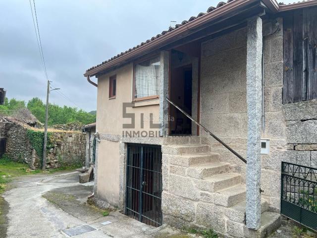 Casa en venta en Amoeiro, Ourense