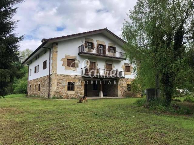 Casa en venta en Amorebieta-etxano