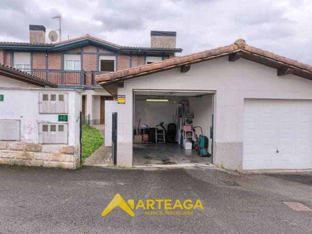 Casa en venta en Amorebieta-etxano