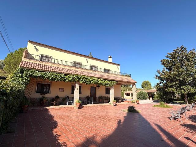 Casa en venta en Antequera, Andalucía
