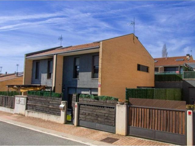 Casa en venta en Pirinioaurrea, Navarra