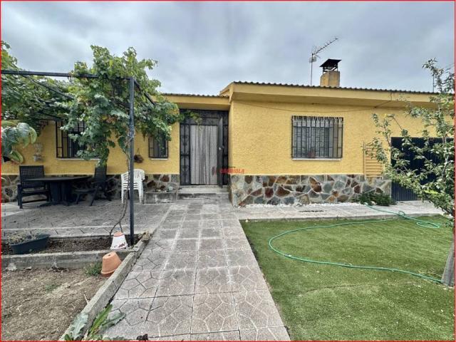 Casa en venta en Arcicóllar, Toledo
