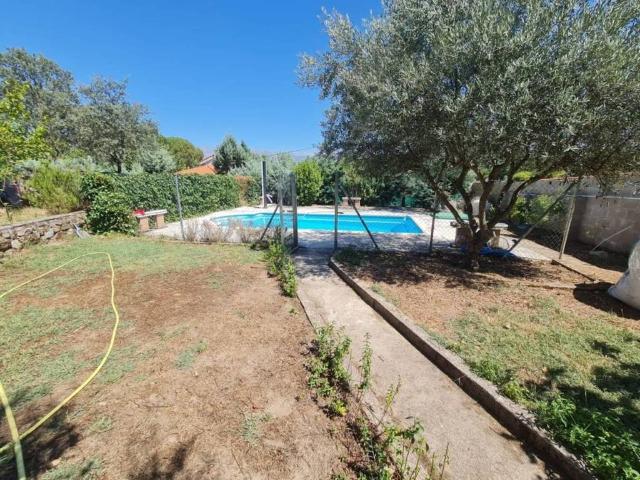 Casa en venta en Arenas De San Pedro