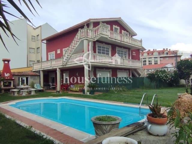 Casa en venta en Ares, Ferrol