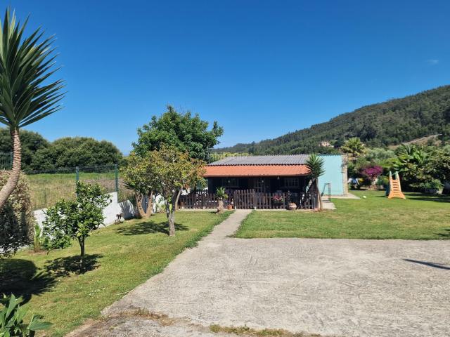Casa en venta en Ares, Ferrol