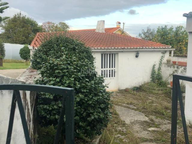 Casa en venta en Ares, Ferrol