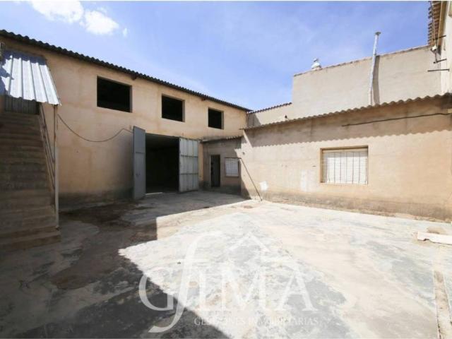 Casa en venta en Argamasilla De Alba, Castilla-La Mancha
