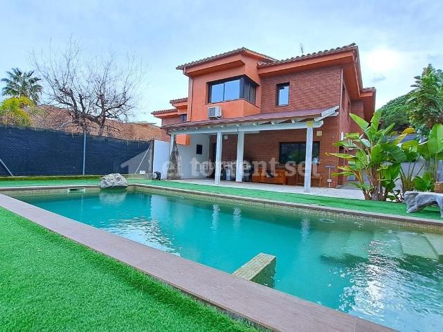 Casa en venta en Urbanització de Can Barrau, Maresme