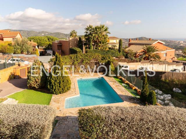Casa en venta en Urbanització de Can Barrau, Maresme