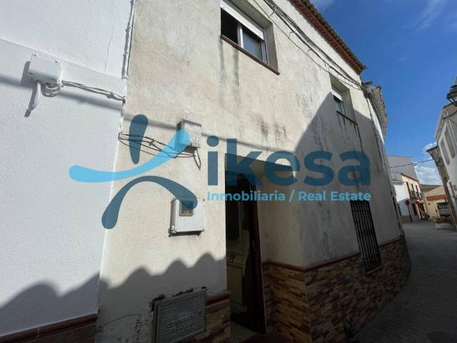 Casa en venta en Arjona, Andalucía