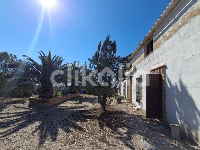 Casa en venta en Arjona, Andalucía