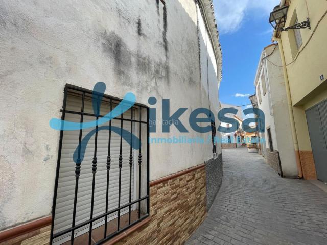 Casa en venta en Arjona, Andalucía