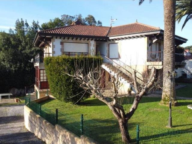 Casa en venta en Arnuero, Cantabria