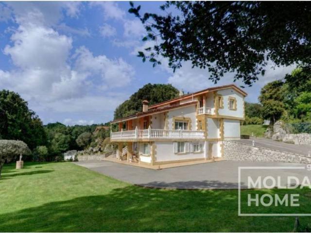Casa en venta en Arnuero, Cantabria