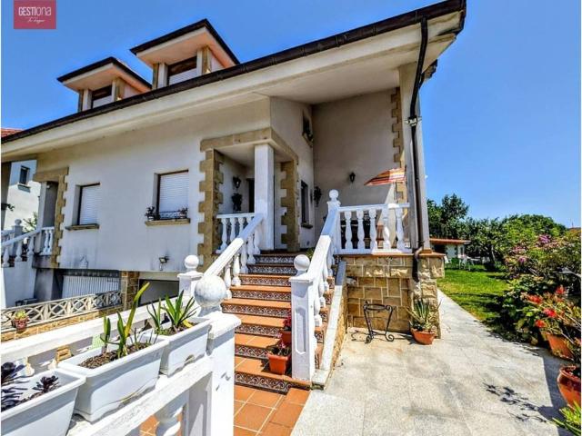 Casa en venta en Arnuero, Cantabria