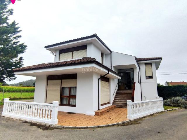 Casa en venta en Barrio Palacio, Arnuero
