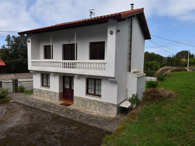 Casa en venta en Barrio Palacio, Arnuero