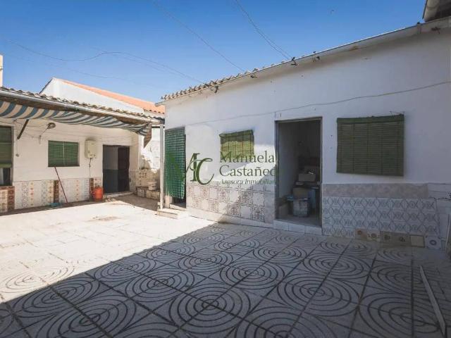 Casa en venta en Arroyo De San Serván, Extremadura