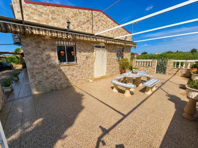 Casa en venta en Arroyo De San Serván, Extremadura