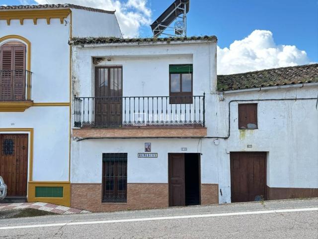 Casa en venta en Arroyomolinos De León