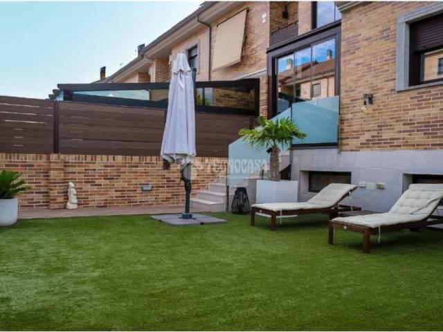 Casa en venta en Zarzalejo, Arroyomolinos