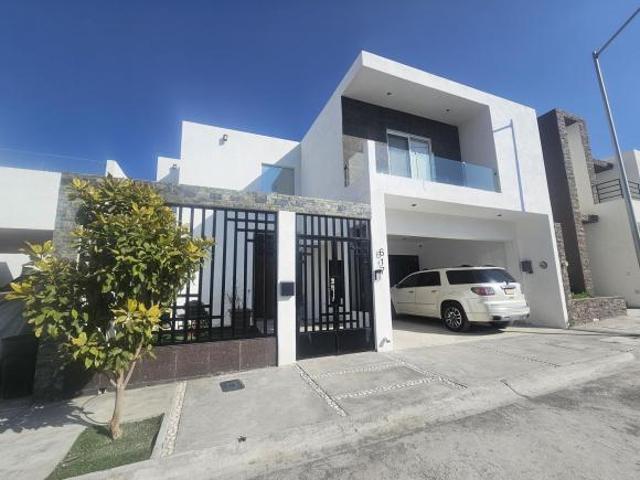 Casa en venta en Arteaga, Coahuila