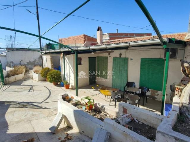 Casa en venta en el Vinalopó Mitjà / El Vinalopó Medio, Valencia