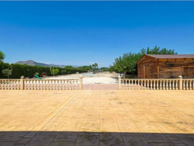 Casa en venta en el Vinalopó Mitjà / El Vinalopó Medio, Valencia