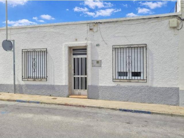Casa en venta en el Vinalopó Mitjà / El Vinalopó Medio, Valencia