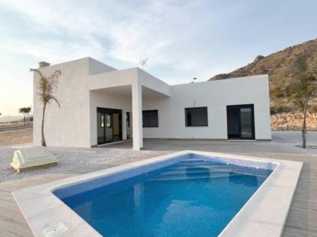 Casa en venta en el Vinalopó Mitjà / El Vinalopó Medio, Valencia