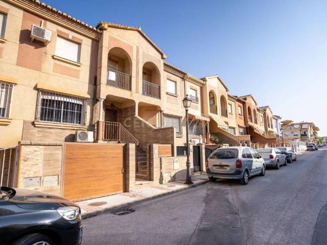 Casa en venta en Atarfe