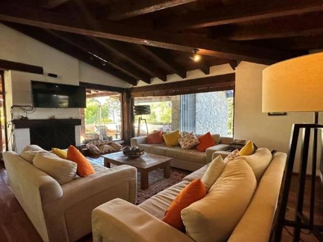 Casa en venta en Avándaro, Valle de Bravo