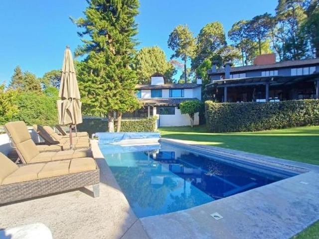 Casa en venta en Avándaro, Valle de Bravo