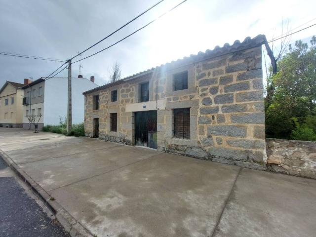 Casa en venta en Muñogalindo