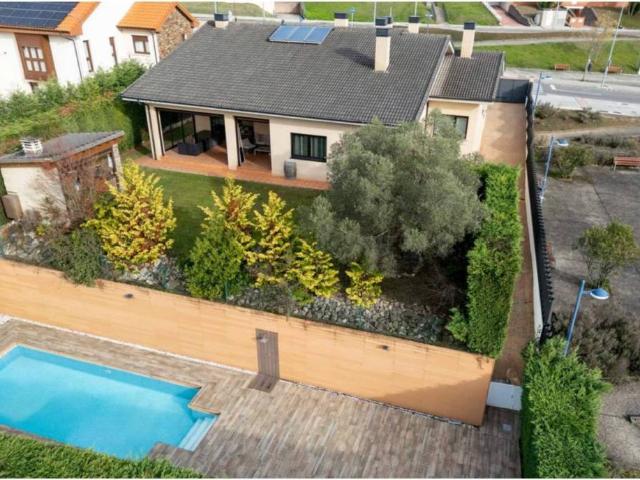 Casa en venta en Avilés, Asturias