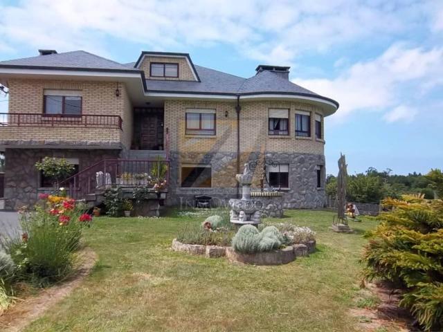 Casa en venta en Avilés
