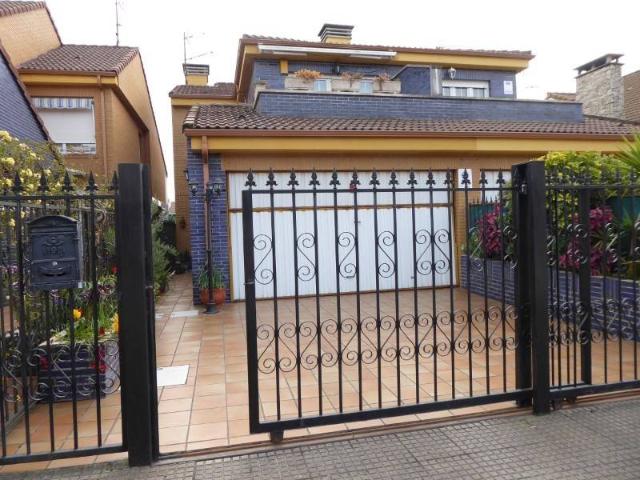 Casa en venta en Avilés