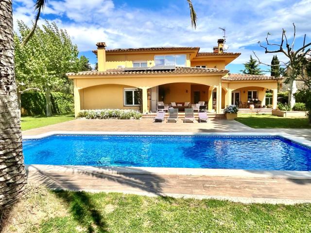 Casa en venta en Avinyonet De Puigventós Casa en venta en Avinyonet De Puigventós