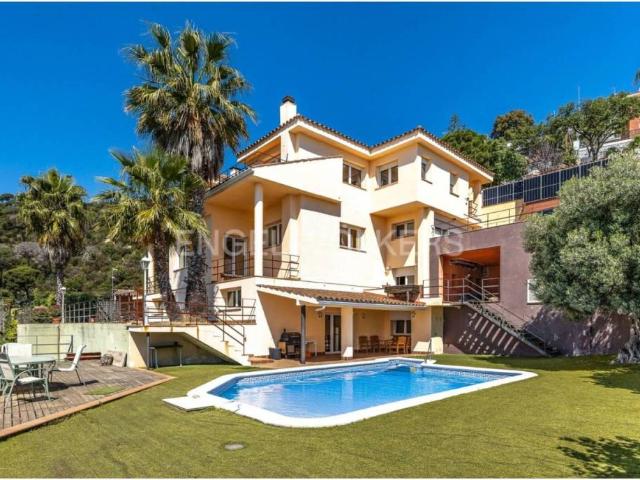 Casa en venta en Badalona