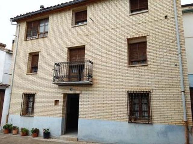 Casa en venta en Badarán, La Rioja