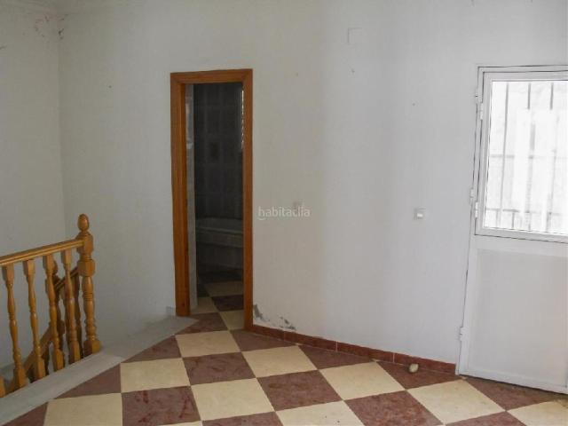 Casa en venta en Badolatosa, Andalucía